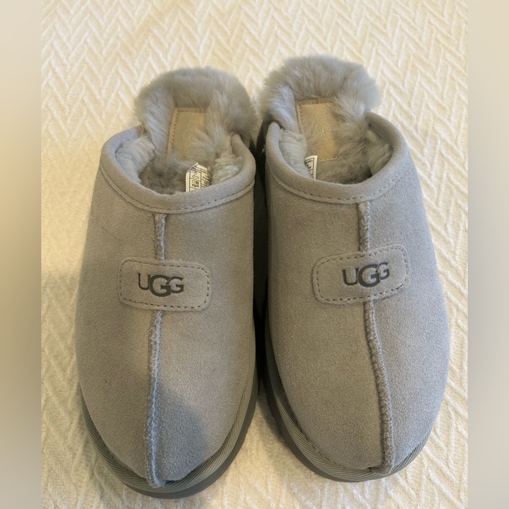 Light Gray Discoquette Genuine Sherling UGG Slide Slippers